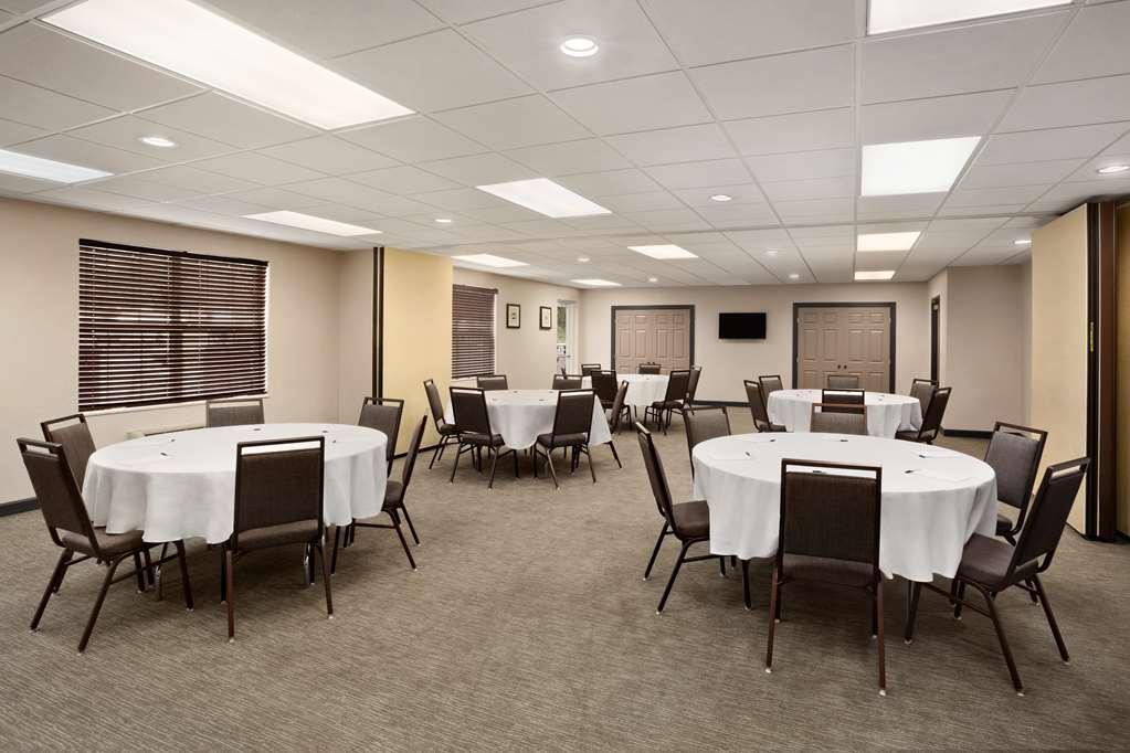Country Inn & Suites By Radisson, Charlotte University Place, Nc Facilities photo